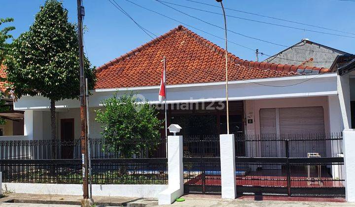 Rumah di Jl. Tales, Surabaya Jagir 8