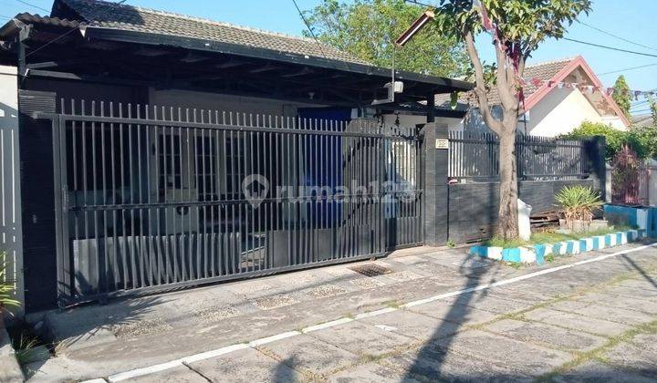 Dijual Rumah Bangunan Lama SHM di Pondok Candra, Sidoarjo 1