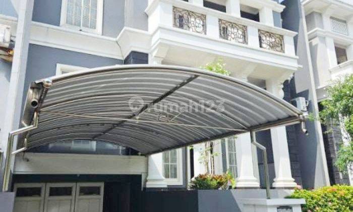 Rumah 2 Lantai Full Furnished Raffless Garden, Citraland Surabaya 1