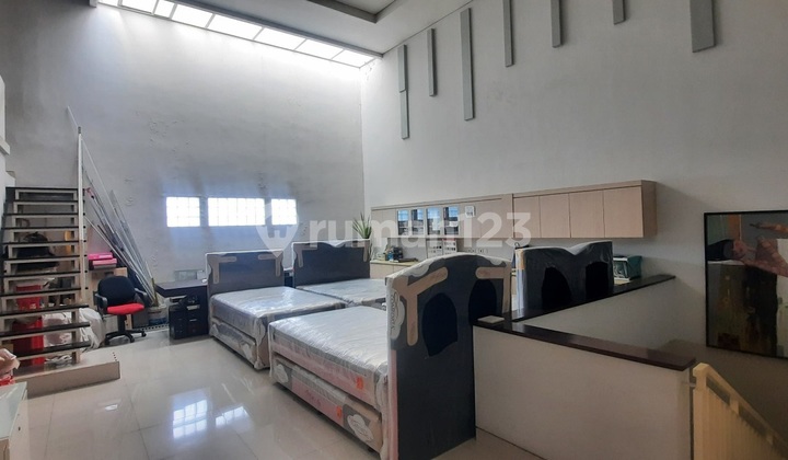 Rumah Usaha di Raya Sukomanunggal Surabaya (AT) 2