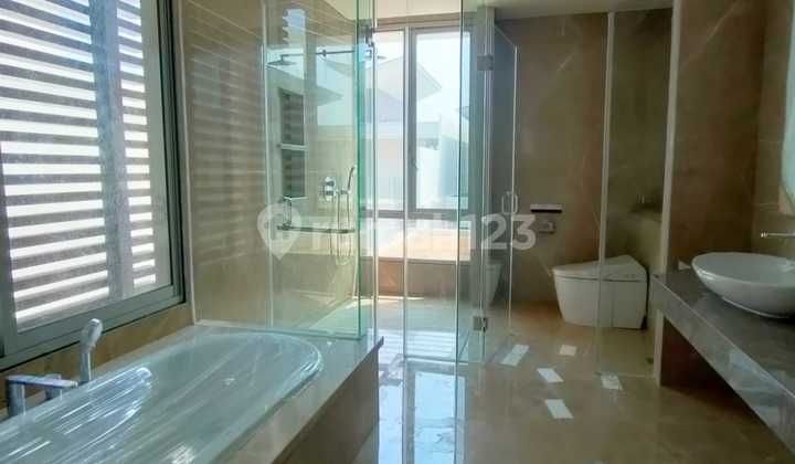 Di Jual Rumah Golf Island Pik Cluster Favorite  2