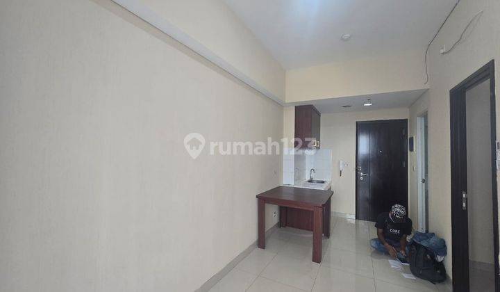 1BR+1 Semi Furnished Apartemen Westmark Jakarta Barat 2