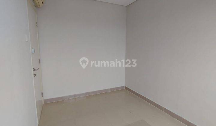 1BR Unfurnished Apartemen Madison Park Mall Central Park 2