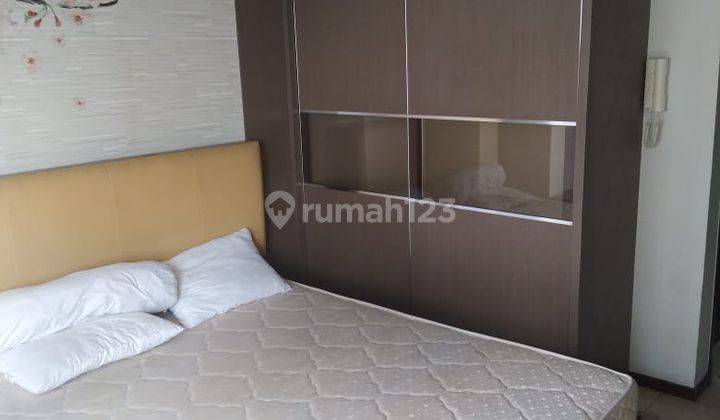 Studio Furnished Apartemen Royal Mediterania Garden Residences Mall Central Park 2