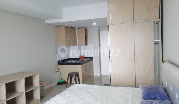 Studio Semi Furnished Apartemen Metro Park Residences - Jakarta Barat 1