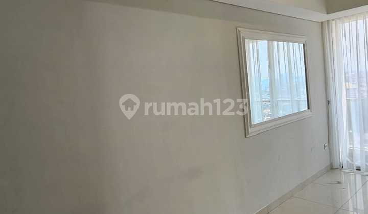 3BR Unfurnished Apartemen Taman Anggrek Residences - Jakarta Barat 2