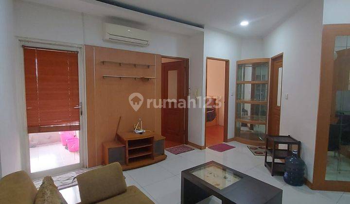 2BR Hook Furnished Apartemen Mediterania Garden 1 - Mall Central Park 2