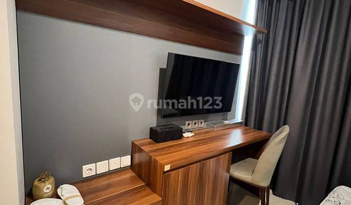 Studio Furnished Apartemen Taman Anggrek Residences Jakarta Barat 2