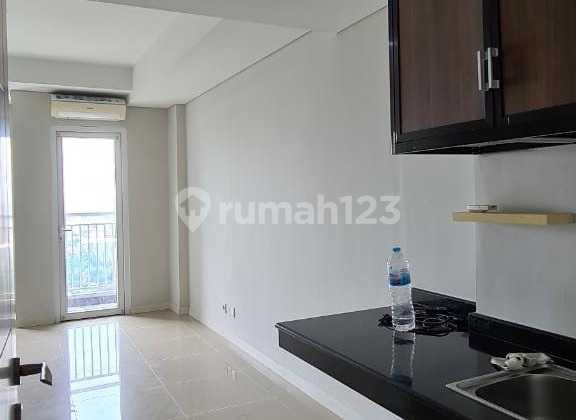 Studio Unfurnished Apartment Metro Park Residences - West Jakarta 2