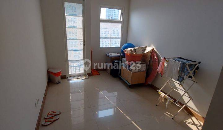 Studio Unfurnished Apartemen Madison Park Mall Central Park 1