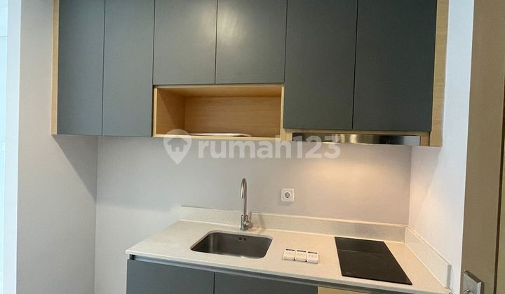 2BR Hook Unfurnished Apartemen Taman Anggrek Residences - Jakarta Barat 2