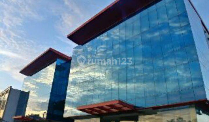 Gedung 4 lantai . Terdiri dari 2 gedung. Gedung A dan B . Cocok untuk pabrik dan kantor