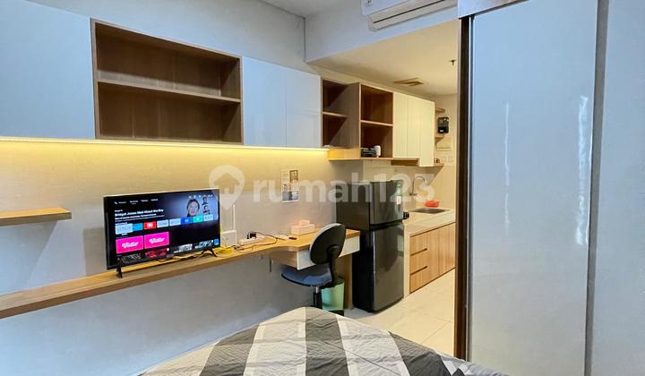 Near Binus Include IPL Apartemen Springwood Residence Full Furnished 1