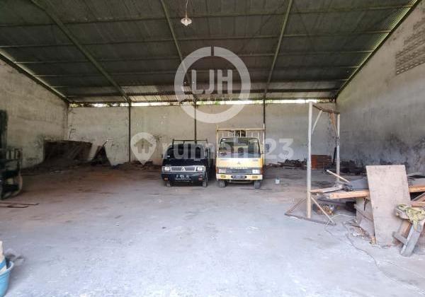 Land and warehouse building in Ngaliyan 2