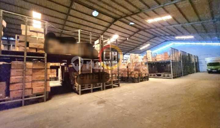 Warehouse in Terboyo 1