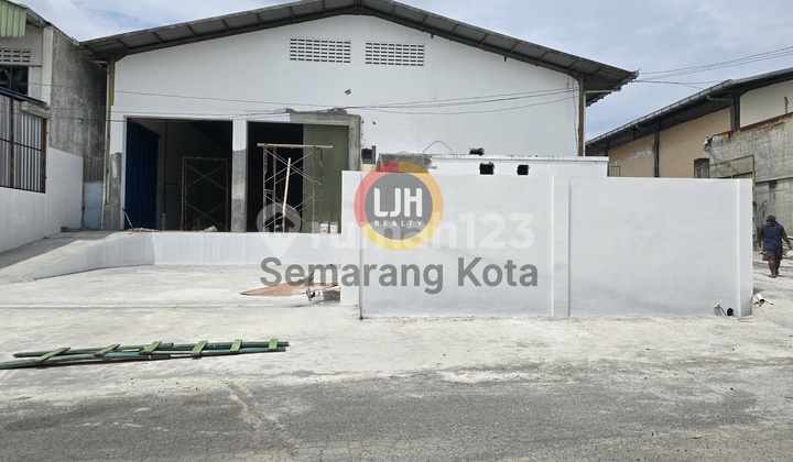 Gudang di Kawasan Industri Gudang di Kawasan Industri