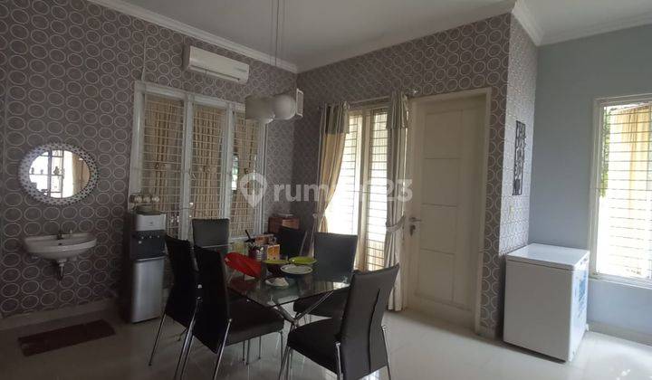 Rumah cantik harga murah baru selesai renovasi . Siap huni . Bisa KPR Rumah 2