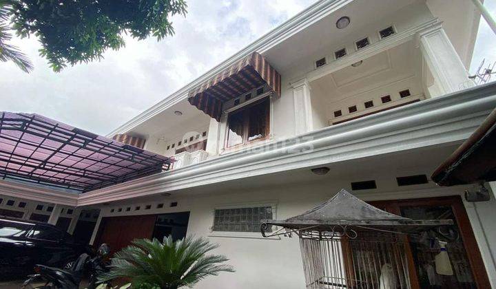 Ciomas ada Rumah rasa Villa hrg hanya . 6.5 M aja 2