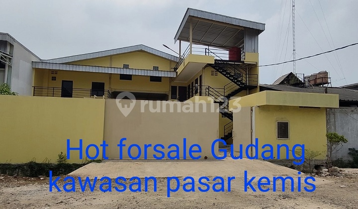 Ready-to-Live Warehouse in Pasar Kemis Area, Tangerang Warehouse Ready-to-Live Warehouse in Pasar Kemis Area, Tangerang Warehouse