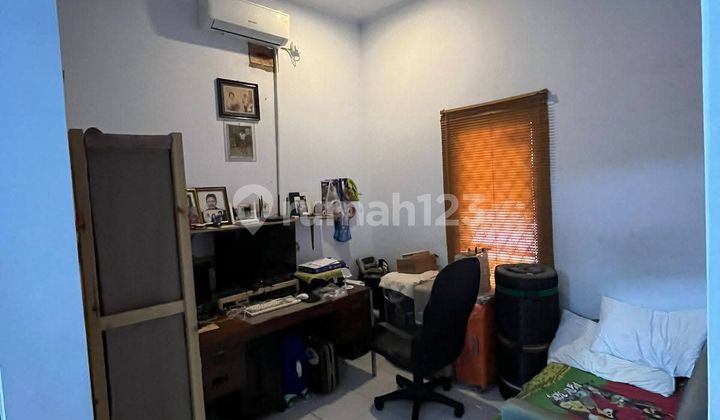 Beautiful House Ready to Occupied Strategic Location Cipondoh