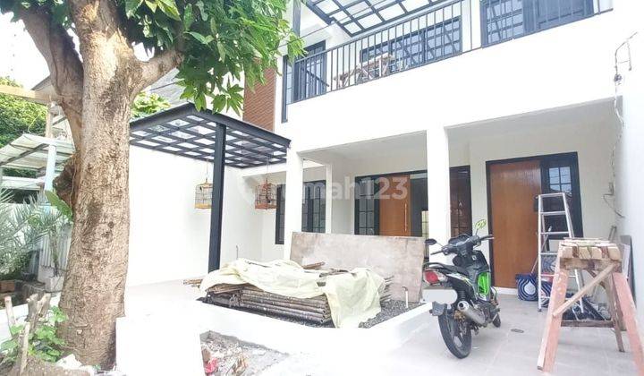 Rumah 2 Lantai Modern Minimalis Design Di Graha Raya Bintaro 1