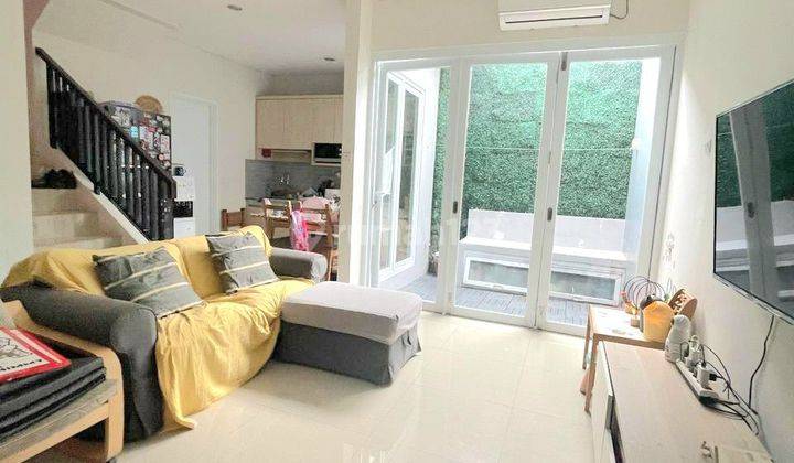 Rumah 2 Lantai Furnished Dalam Cluster Di Bsd  2