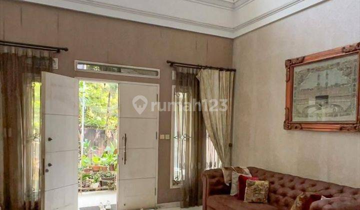 Rumah Mewah Cantik Kamar Utama Luas Di Bintaro 2