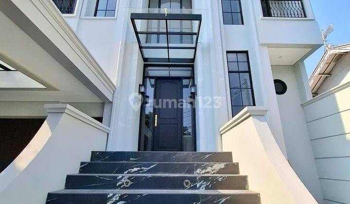 Rumah Baru Classic Modern Design Dengan Kolam Renang Pribadi Di Bintaro Jaya 2