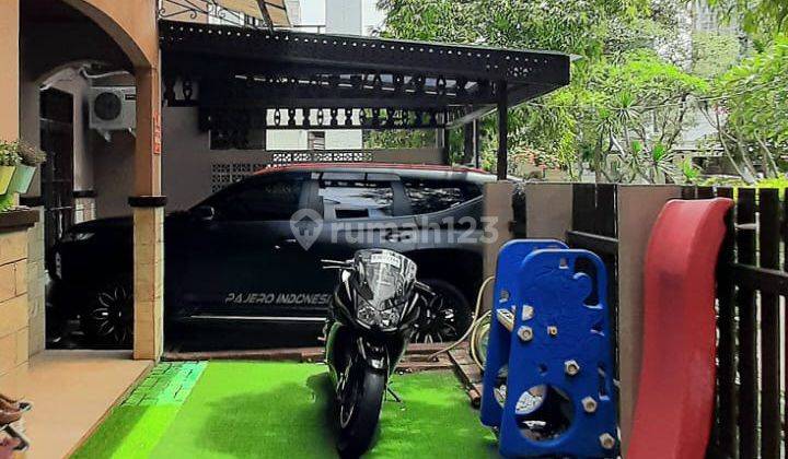 Rumah Terawat Posisi Depan Taman Minimalis Di Bintaro 2