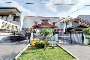 Land Measurement House Negotiable Strategic Location in Bintaro 1