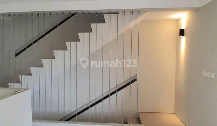 Rumah Modern Minimalis Cluster One Gate Di Ciputat 2