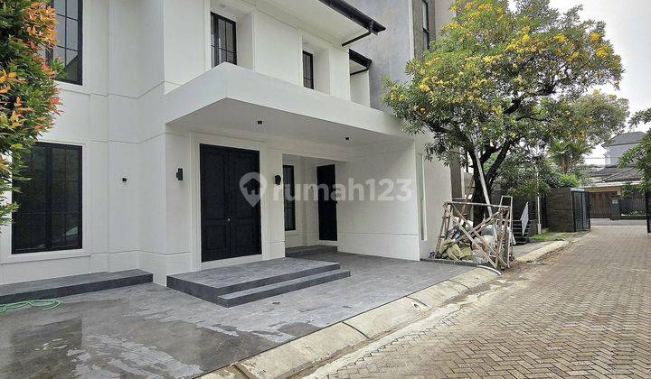 American Classic Design Dalam Town House Di Lebak Bulus 1