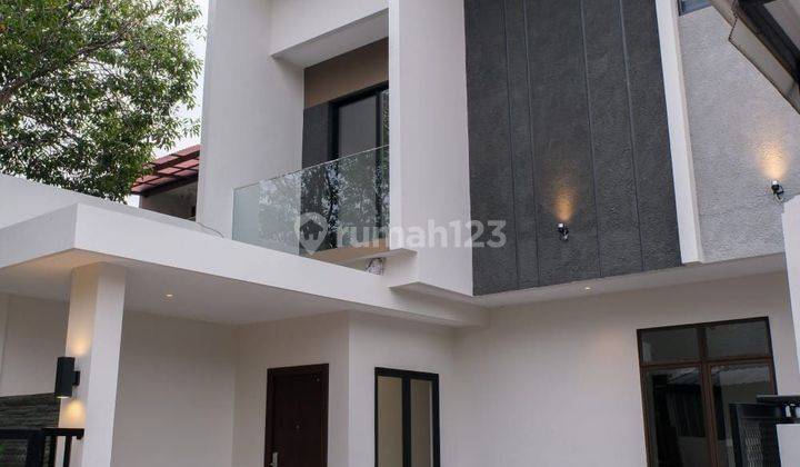 Rumah Modern Siap Huni Dekat Pasar Modern Di Bsd  1