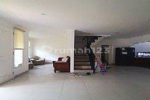 foto lainnya rumah renovasi halaman depan luas