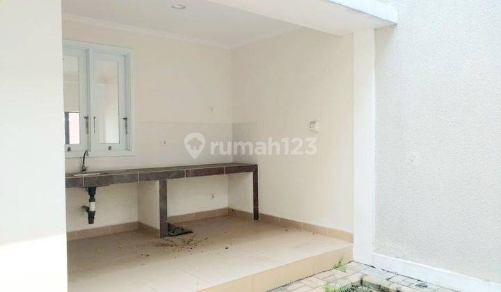 Rumah Bagus 2 Lantai SHM, hadap Selatan, di Cluster Vivaldi Symphonia Summarecon  2