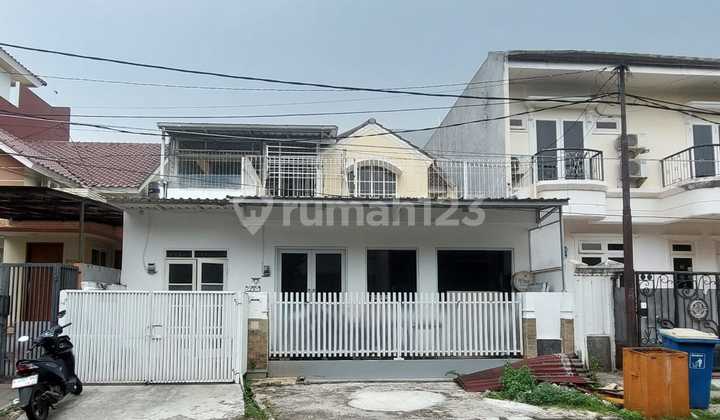 Rumah Shm Luas Murah Ex Workshop Lokasi Strategis Dekat Mall Summarecon Di Gading Serpong