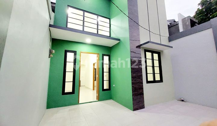 Ready-to-Occupy Single-Storey House with SHM in Nusaloka BSD City, Close to BSD Toll and Modern Market, Santa Ursula School 2
