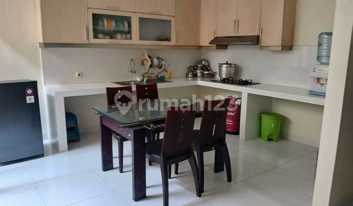 Rumah 2 Lantai SHM Bagus Terawat Siap Pakai di Cluster Sevilla Bsd Kencana Loka Dekat Pintu Tol dan KRL Rawa Buntu