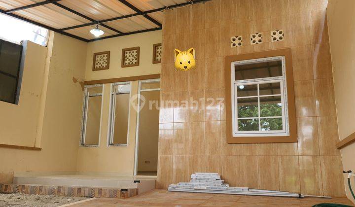 RUMAH BARU DEPAN TAMAN SIAP UNIT  1