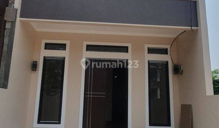 RUMAH 2 LANTAI SIAP HUNI 1