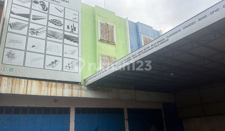 For Rent: 3.5-Story Shophouse in Citra Raya Tangerang 2
