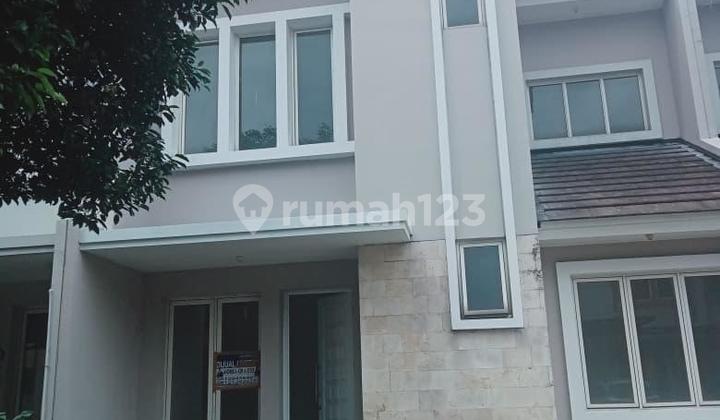 For Sale 2-Storey House in Suvarna Sutera Tangerang