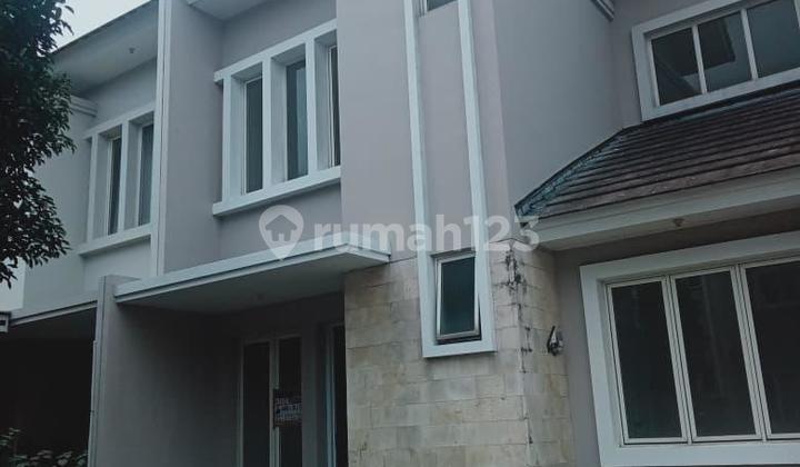 For Sale 2-Storey House in Suvarna Sutera Tangerang 2