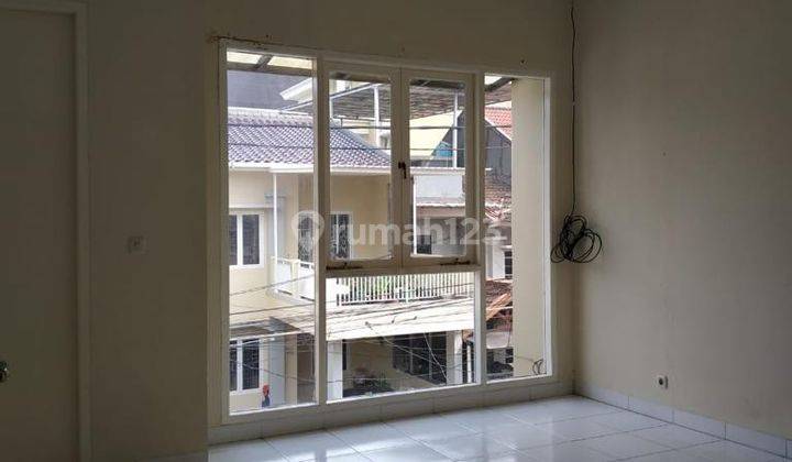 Rumah Dua Lantai di Gading Serpong di Jual Cepat 2