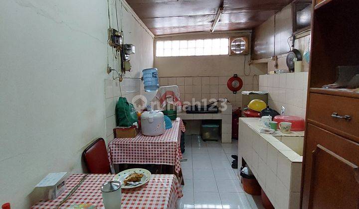 Rumah lama dekat sudirman selangkah ke jalan raya  3