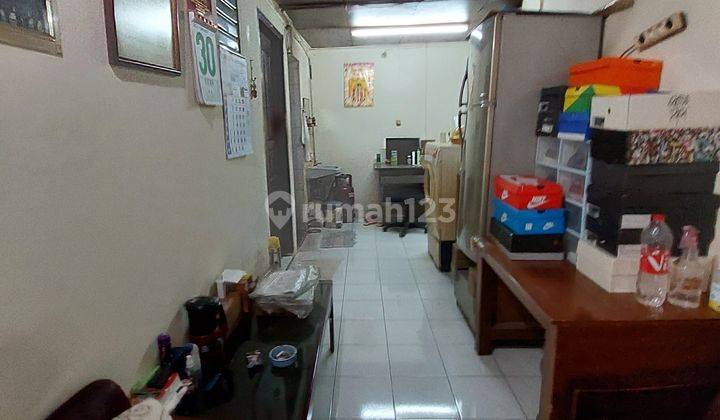 Rumah lama dekat sudirman selangkah ke jalan raya  4