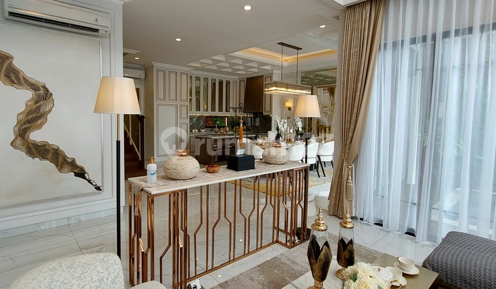 New house sumarecon crown hook width 12