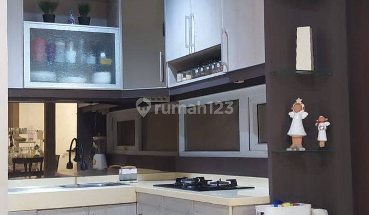 Gebyaaarrr rumah greencourt kitchen nya kereenn harga masih nego  1