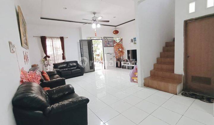 Rumah 2 lt bagus siap huni di kemayoran bisa KPR 1