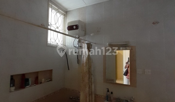 Dijual Rumah di Semanan Siap Huni 2 Lt Kamar 4 Hadap Utara 2